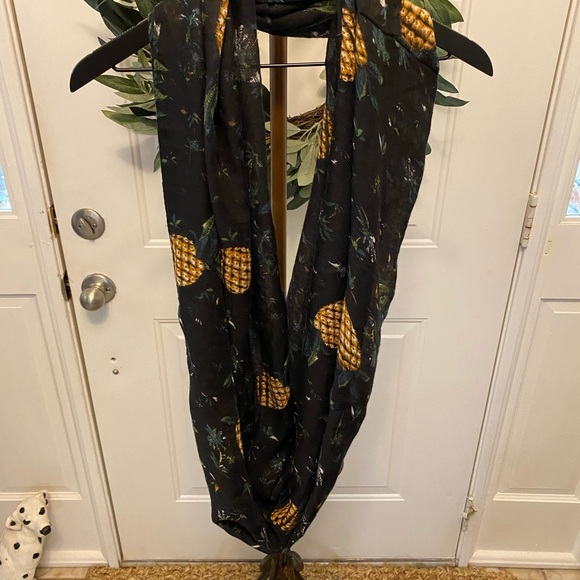 Fun Lightweight Novelty Pineapple Infinity Scarf - Picture 3 of 8